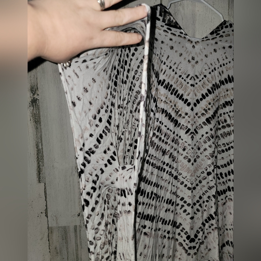 Nordstrom Black and White Patterned Kimono - Picture 4 of 6